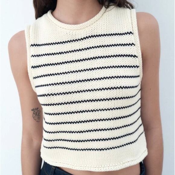 Zara Tops - Zara striped knit top sweater vest Ecru Navy 5802/031 Medium Nautical Preppy